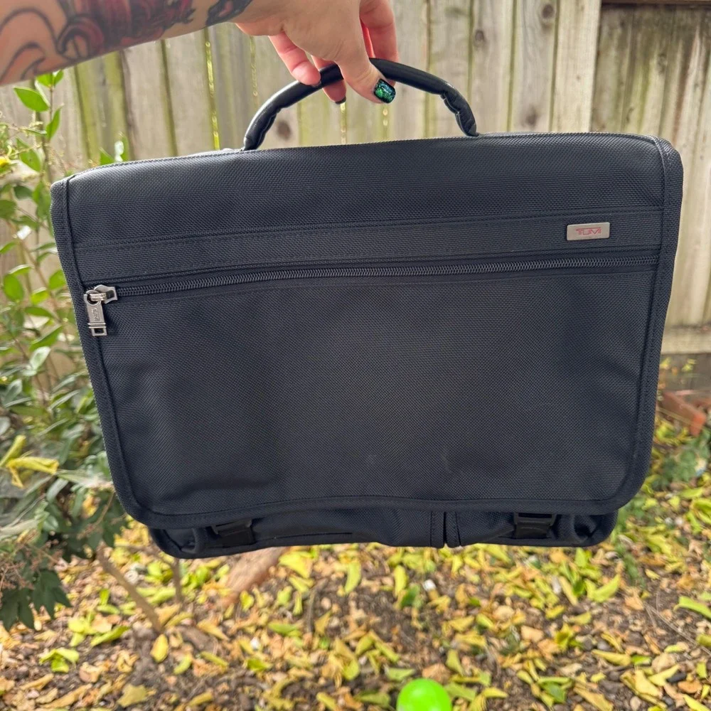 Tumi Alpha Ballistic Nylon Expandable Briefcase Black Laptop Bag 26071D4 Travel